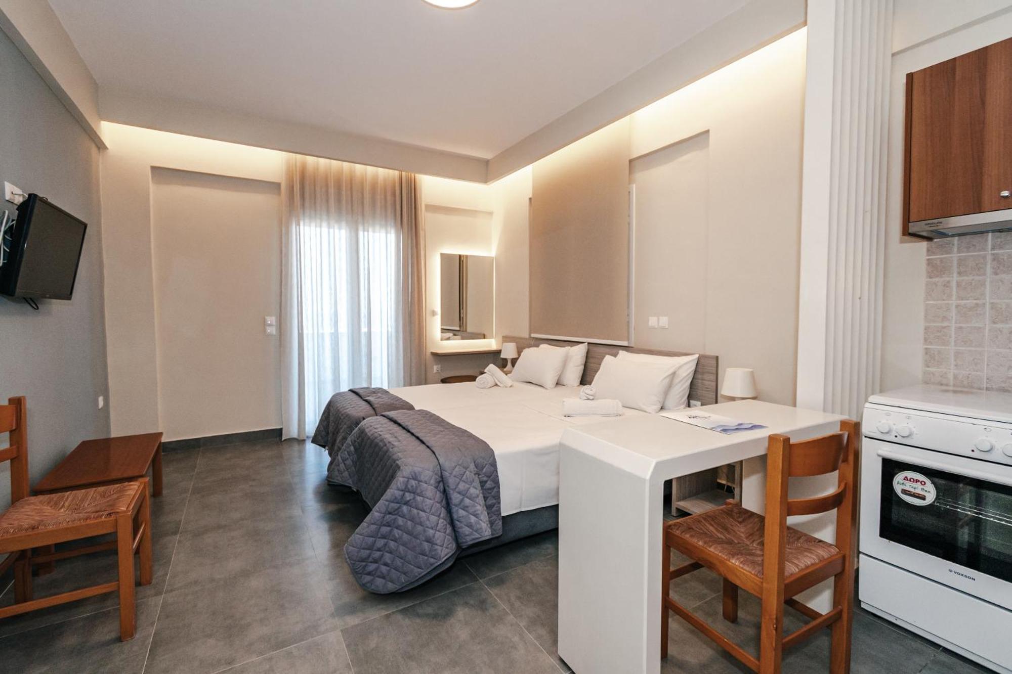 Mesogeios Hotel Marathopoli Luaran gambar